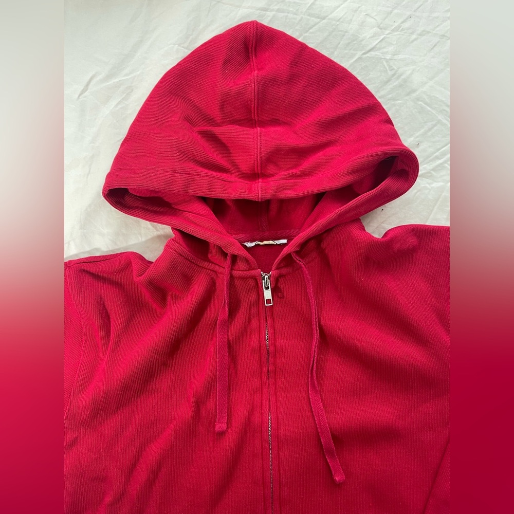 Red coat - Picture 3 of 4